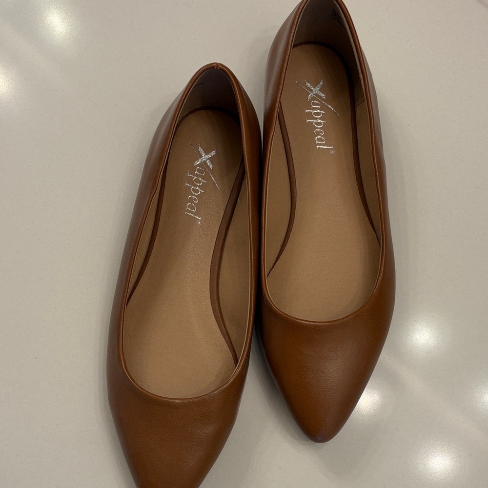 Xappeal Women's Tan Flats